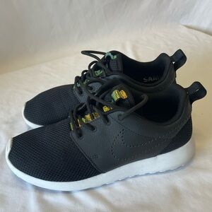 Nike Roshe One Black Sneakers with Foiling Detail and White Soles
